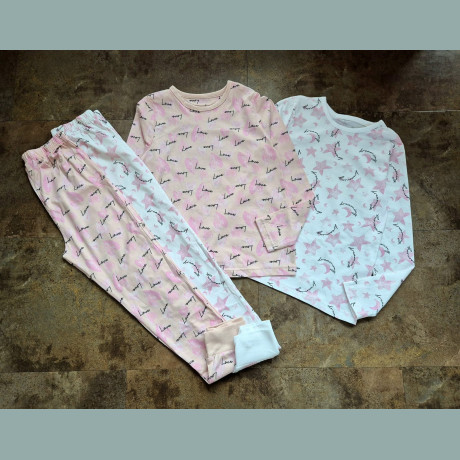George Mädchen Set 2 Schlafanzüge Pyjamas Love Sterne Herzen creme rosa neu 8-9/128-134