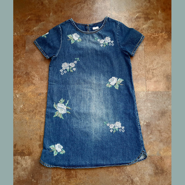 Next Mädchen Kleid Jeans Blumen Stickerei blau 10/140