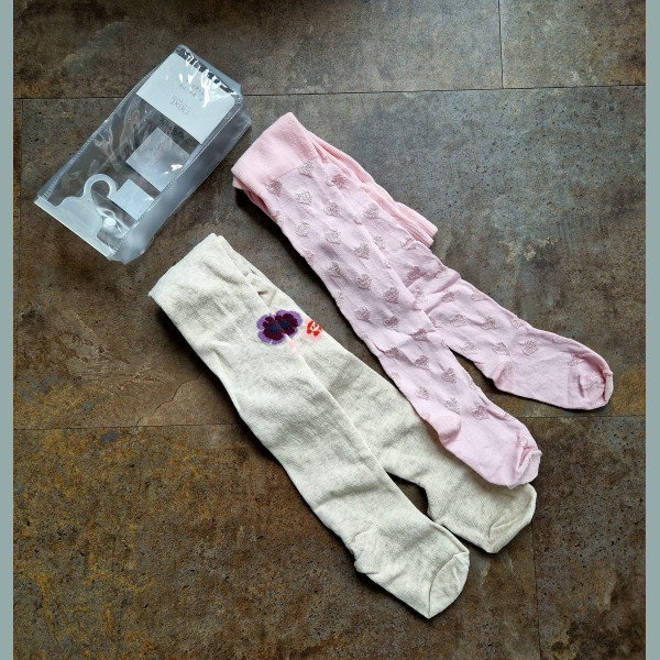 Next Mädchen Set 2 Strumpfhosen Blumen Herzer beige rosa neu 2-3/92-98